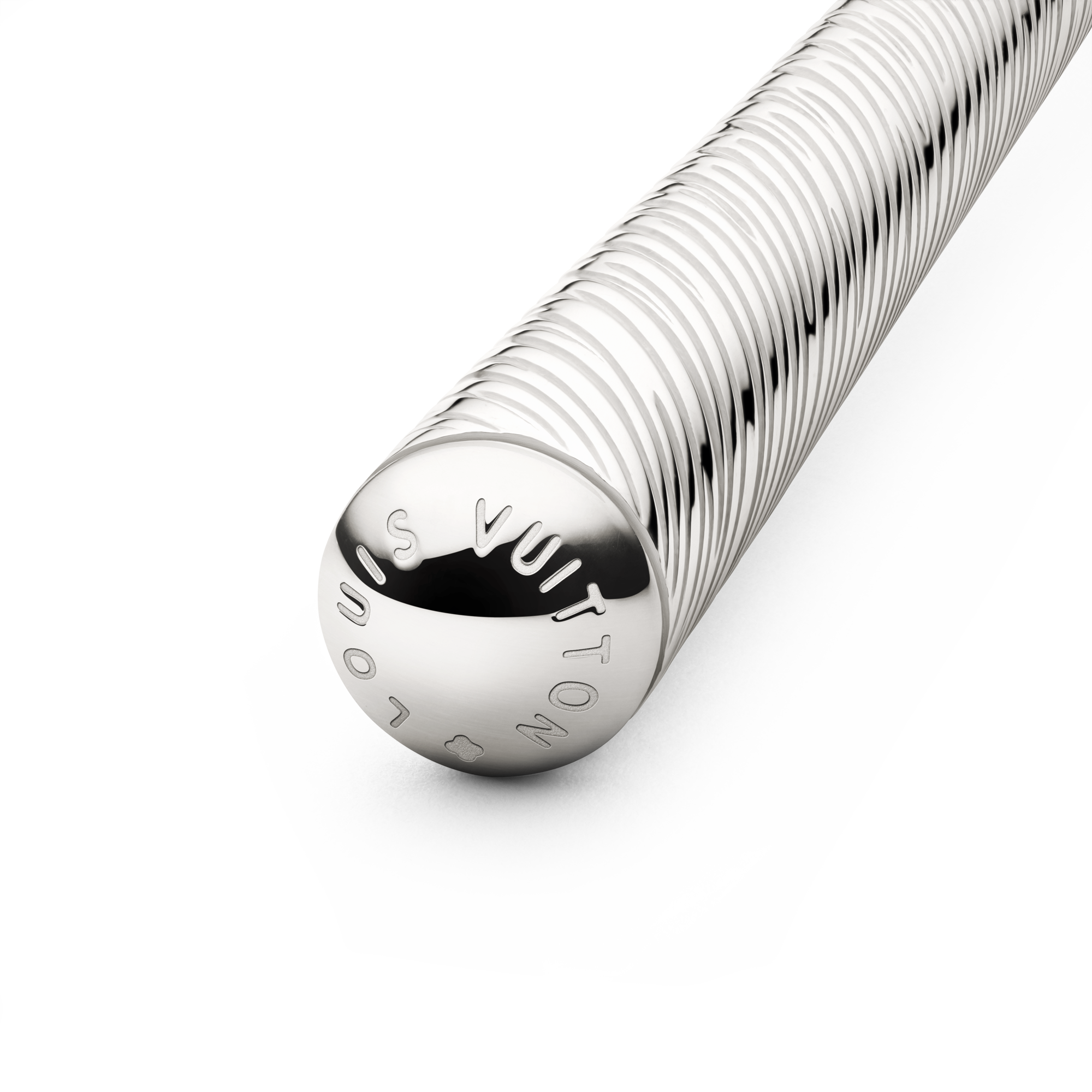 에피 홈 & 아트 오브 다이닝 아트 오브 다이닝 리벳 에피 케이크 서버 | 루이비통 공식 온라인 스토어® (크게 보기)