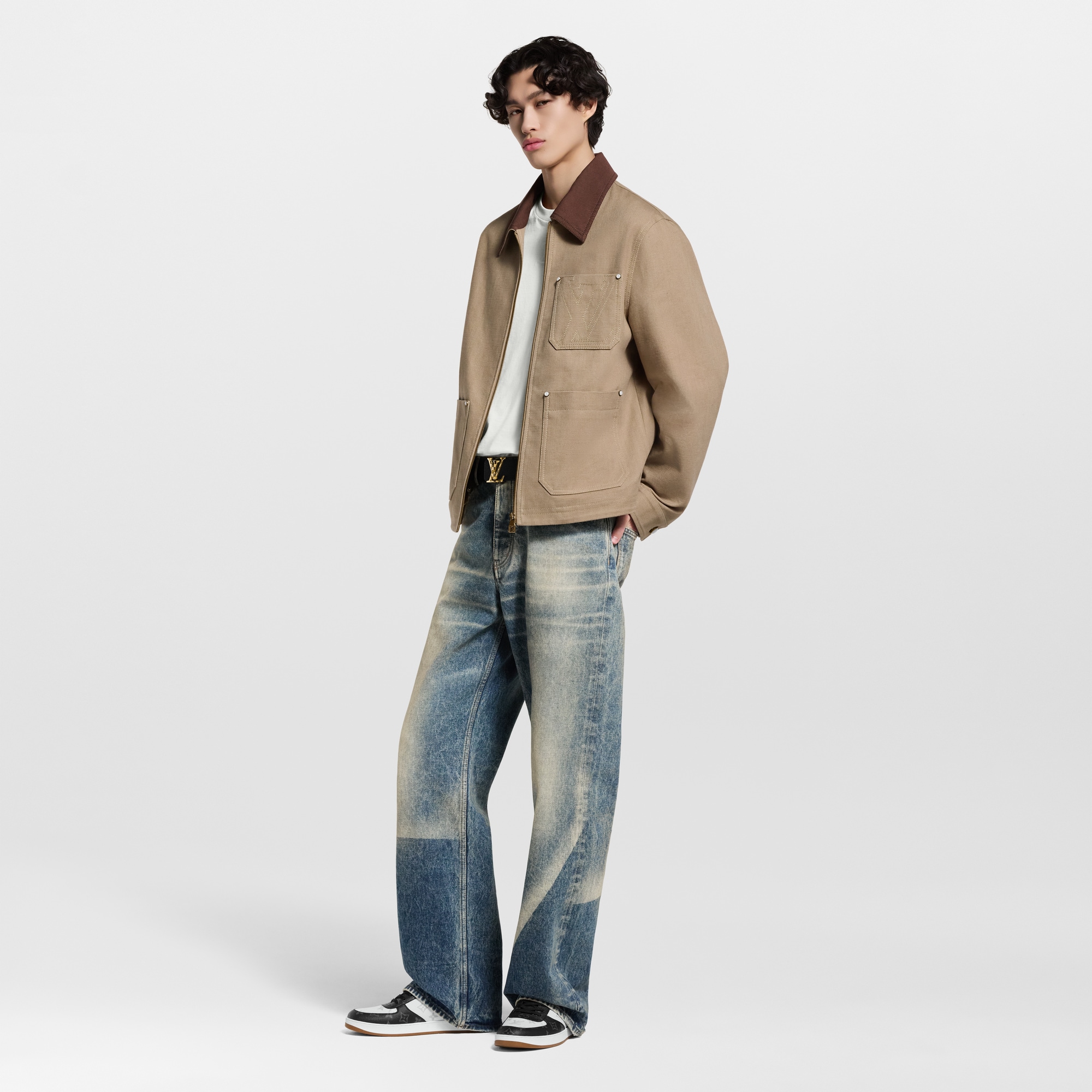  슈즈 스니커즈 리볼리 스니커즈 | 루이비통 공식 온라인 스토어® (크게 보기)