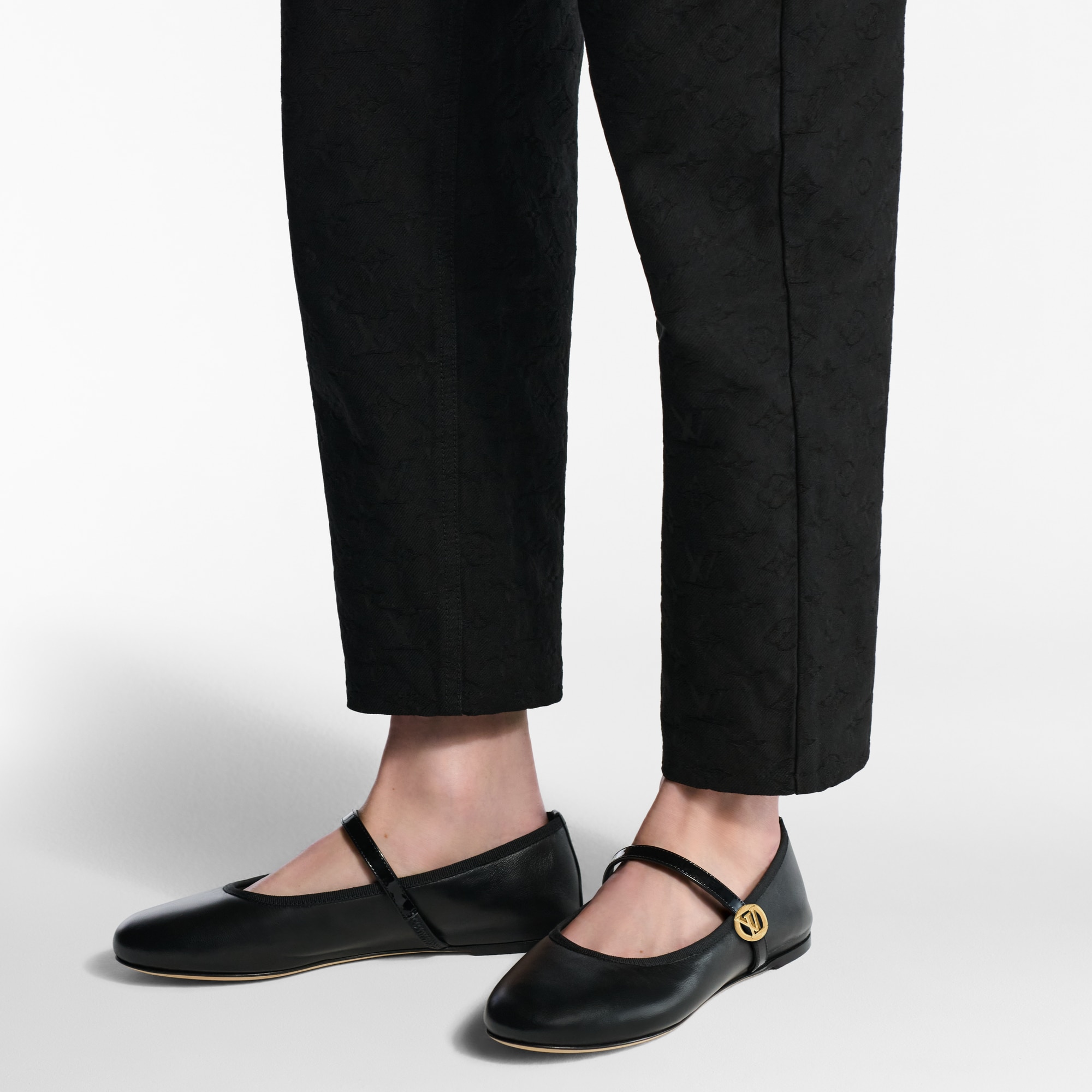  슈즈 로퍼 & 발레리나 로미 플랫 발레리나 | 루이비통 공식 온라인 스토어® (크게 보기)