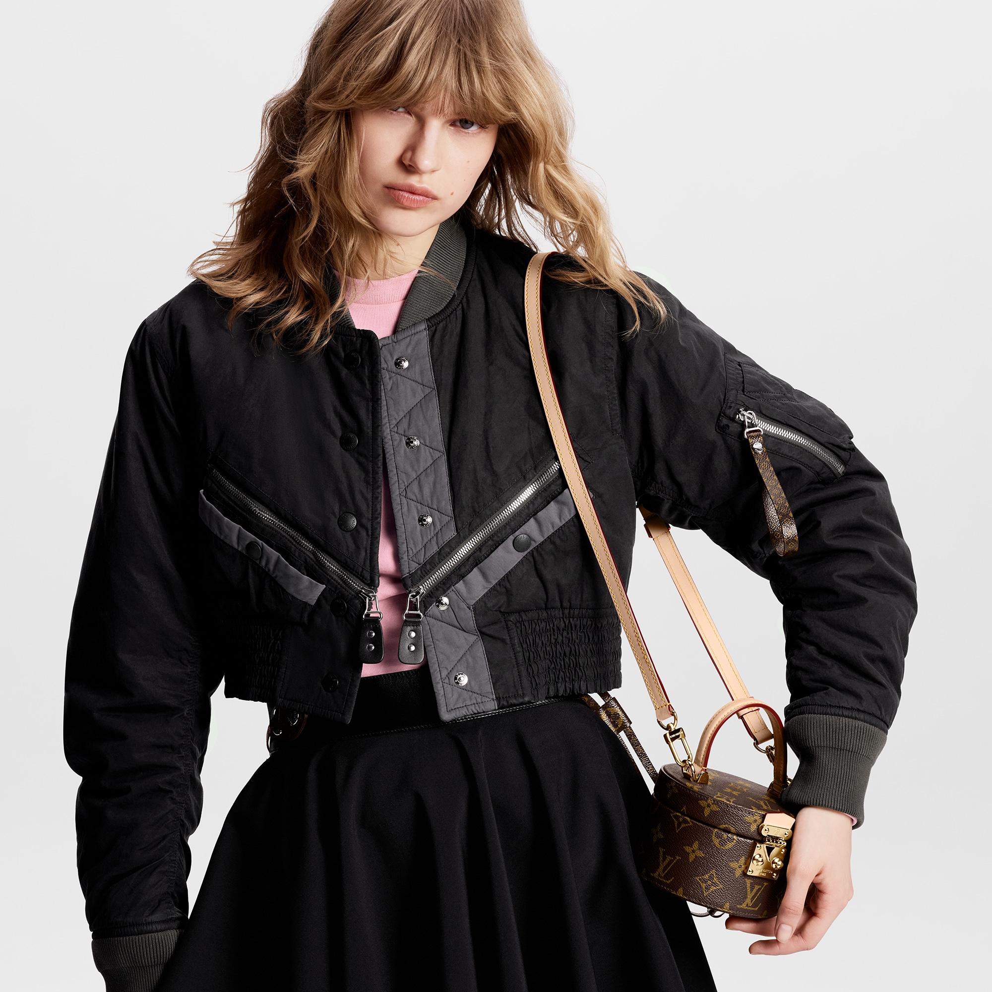 모노그램 여성 지갑 & 미니백 미니백 스콧 | 루이비통 공식 온라인 스토어® (크게 보기)