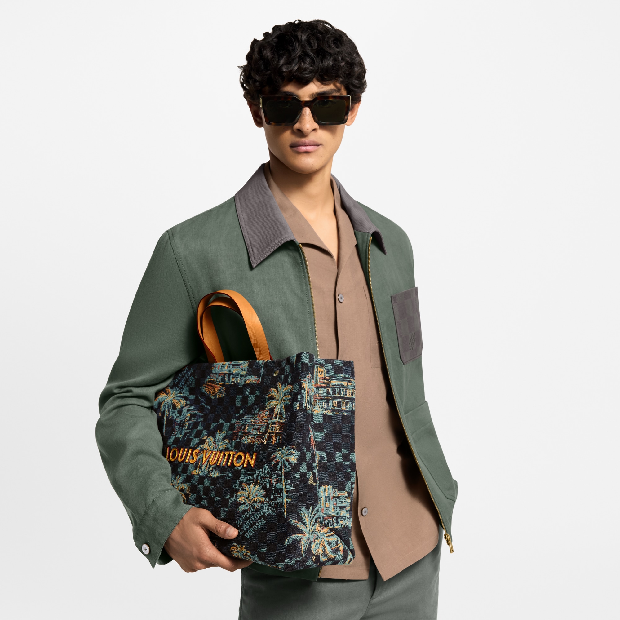 Damier Other 남성 가방 신제품 쇼퍼 토트 MM | 루이비통 공식 온라인 스토어® (크게 보기)