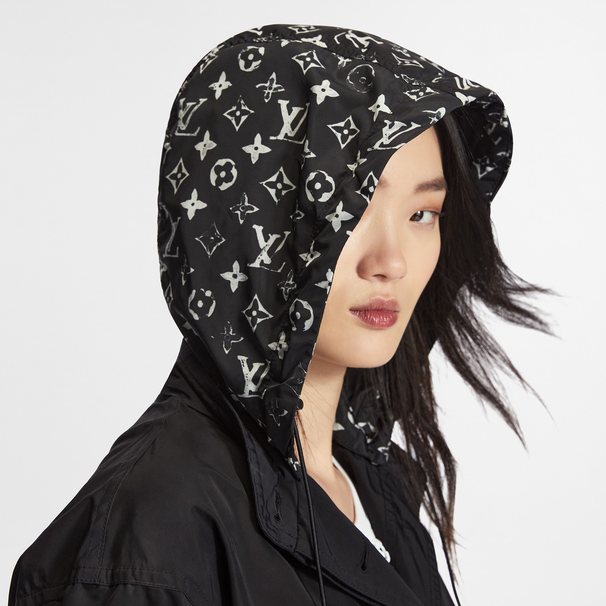  의류 코트 & 재킷 숏 후디드 파카 | 루이비통 공식 온라인 스토어® (크게 보기)