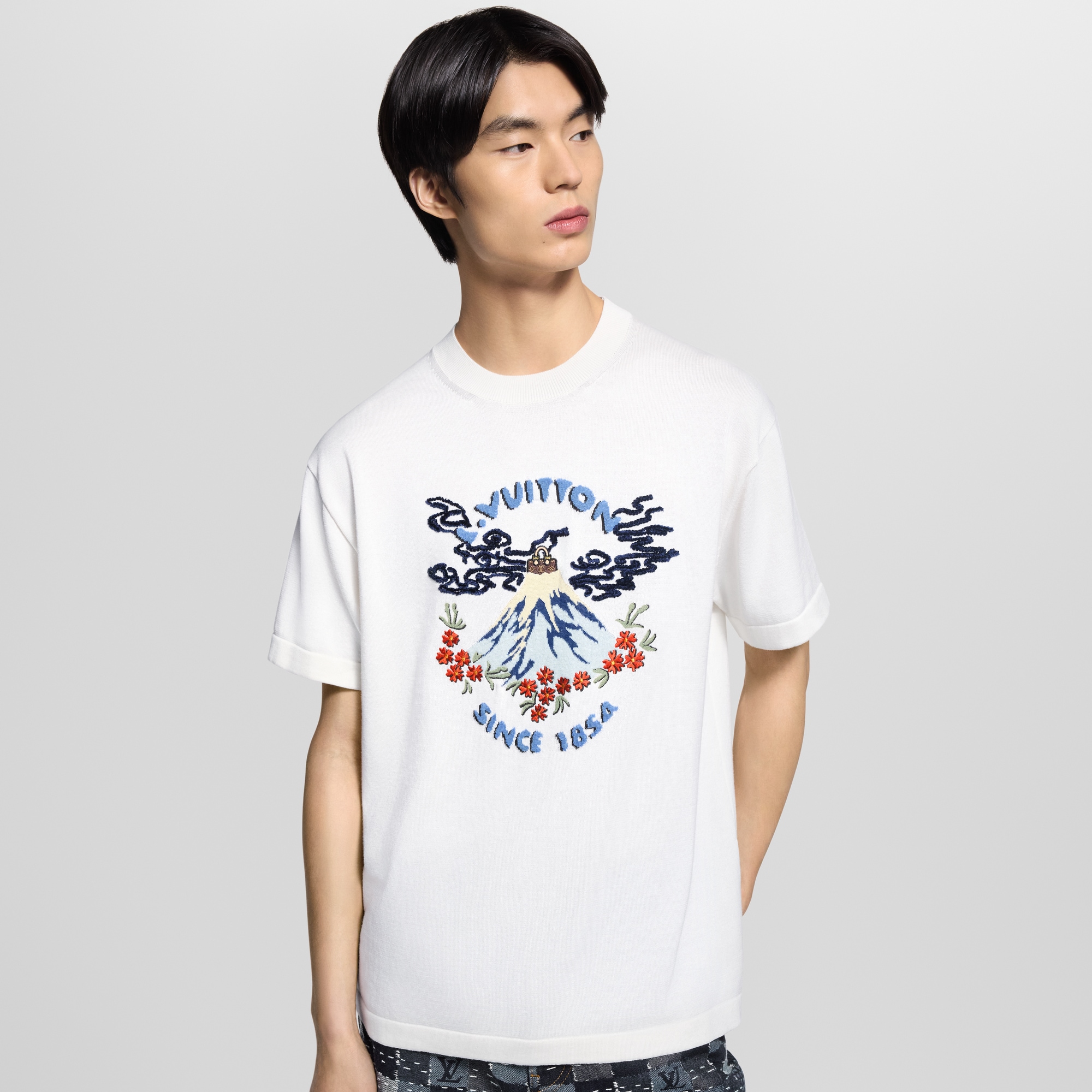  의류 의류 전체 보기 쇼트 슬리브드 니티드 크루넥 | 루이비통 공식 온라인 스토어® (크게 보기)