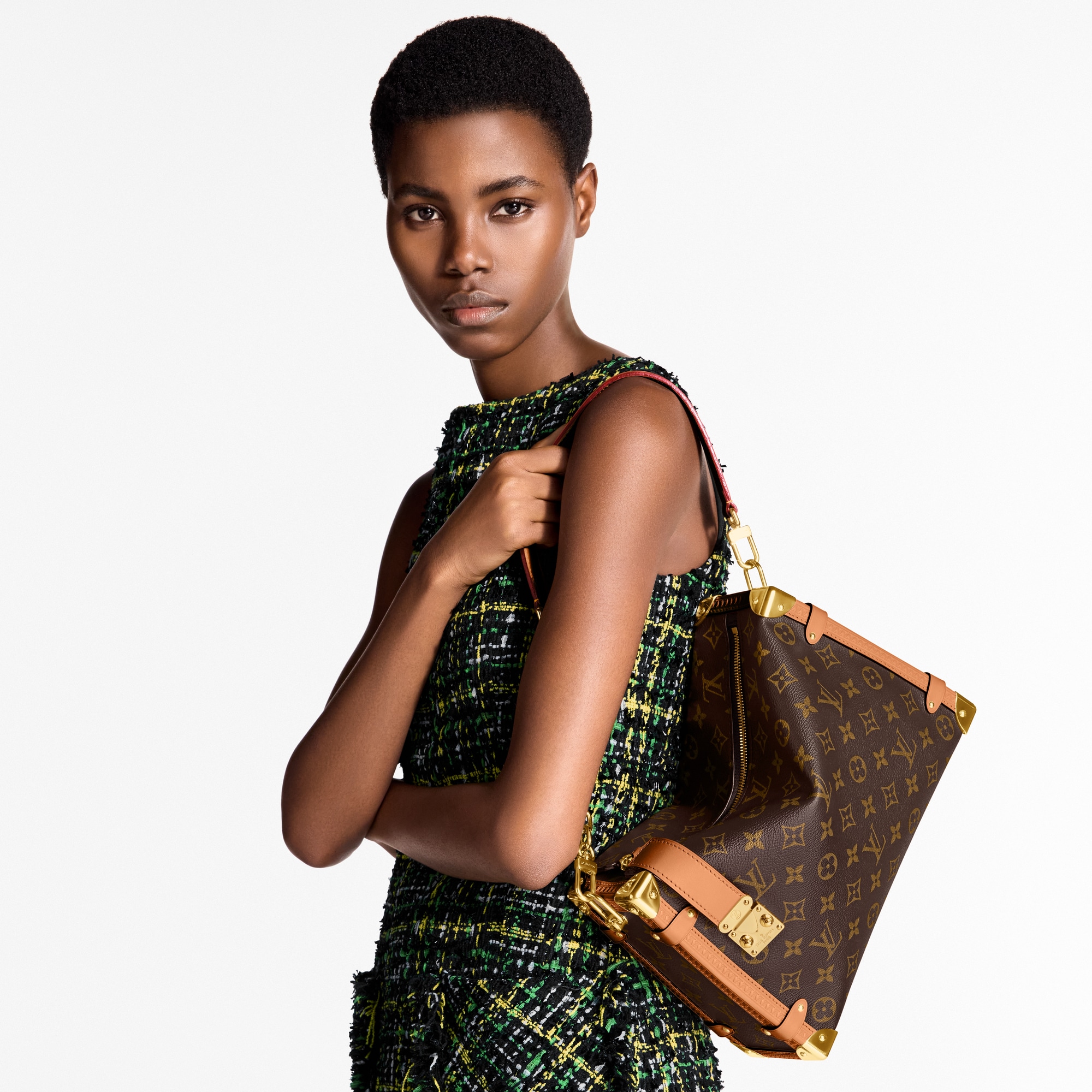 모노그램 여성 가방 LV 아이콘 사이드 트렁크 GM | 루이비통 공식 온라인 스토어® (크게 보기)