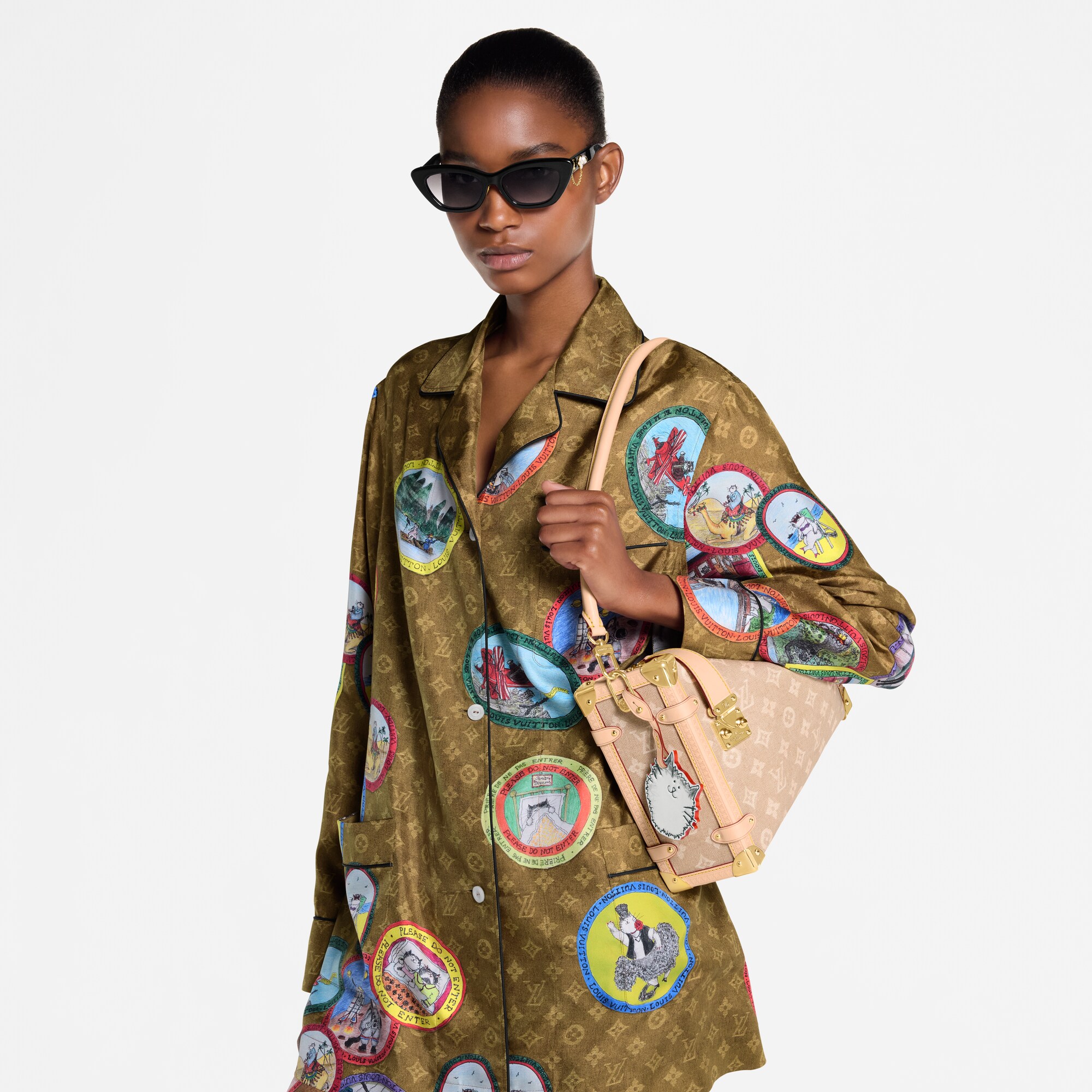 기타 모노그램 캔버스 여성 가방 LV 아이콘 사이드 트렁크 GM (Side Trunk GM) | 루이비통 공식 온라인 스토어® (크게 보기)