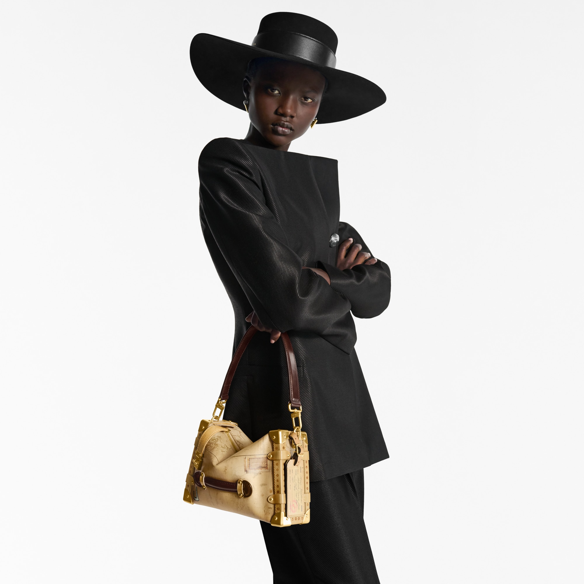 기타 모노그램 캔버스 핸드백 핸드백 전체 보기 사이드 트렁크 MM | 루이비통 공식 온라인 스토어® (크게 보기)