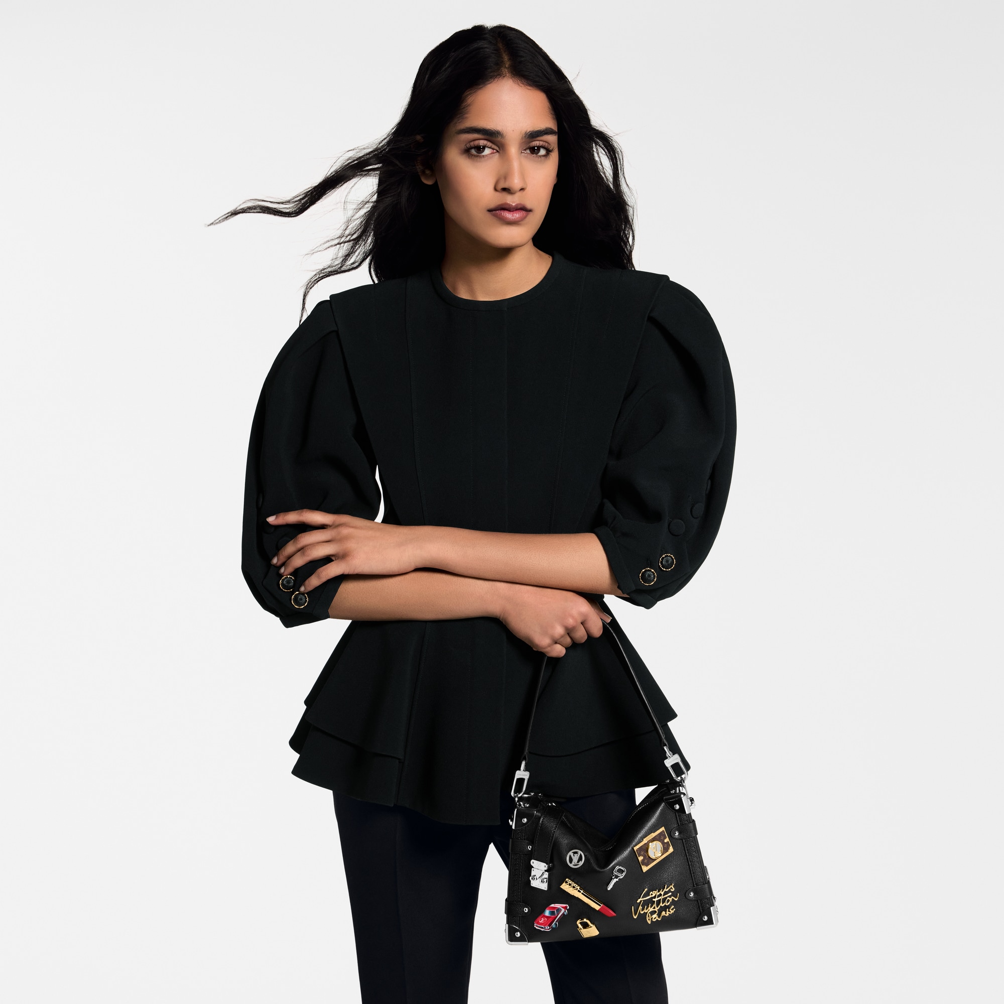 패션 레더 여성 가방 LV 아이콘 사이드 트렁크 MM (Side Trunk MM) | 루이비통 공식 온라인 스토어® (크게 보기)