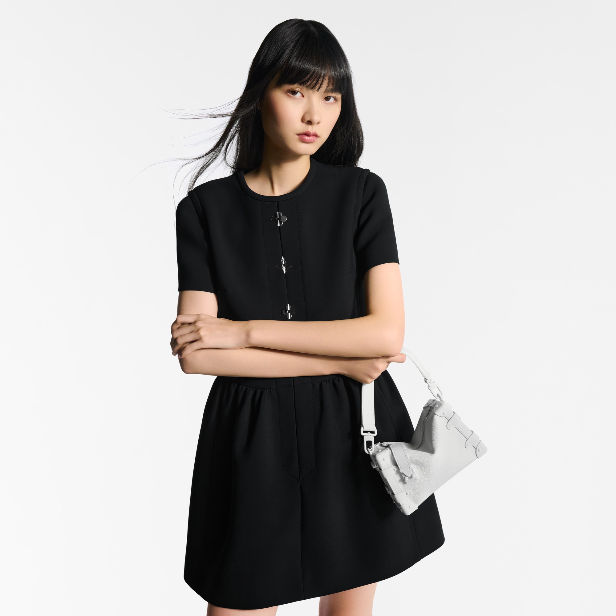  여성 가방 LV 아이콘 사이드 트렁크 PM | 루이비통 공식 온라인 스토어® (크게 보기)