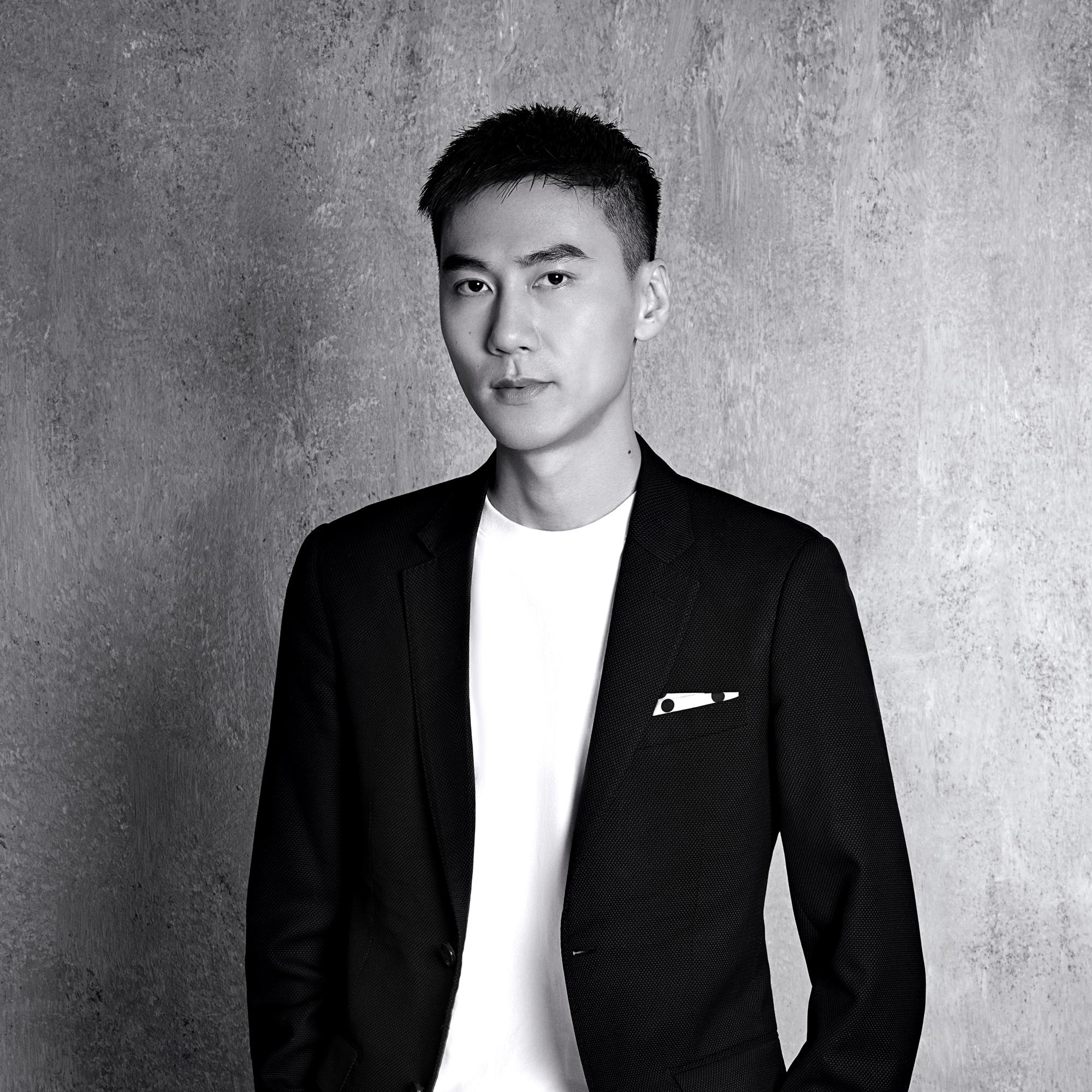  홈 & 아트 오브 다이닝 가구 시그니처 소파 인도어 - 프랭크 추 | 루이비통 공식 온라인 스토어® (크게 보기)