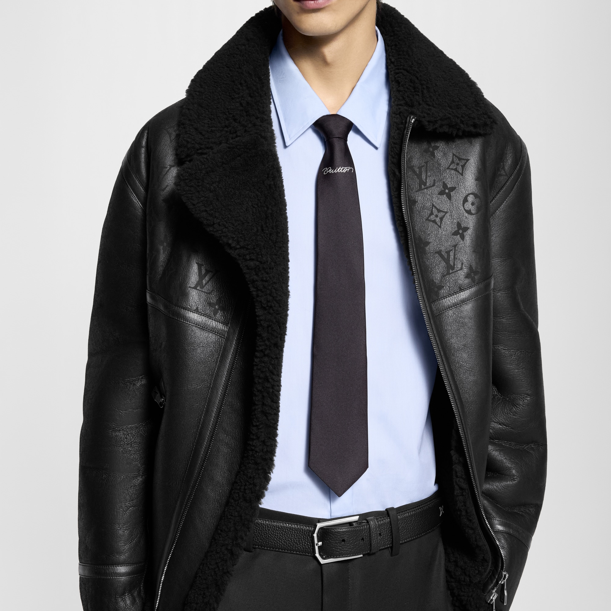 S00 액세서리 타이 & 포켓 스퀘어 시그니처 (Signature) 타이 | 루이비통 공식 온라인 스토어® (크게 보기)