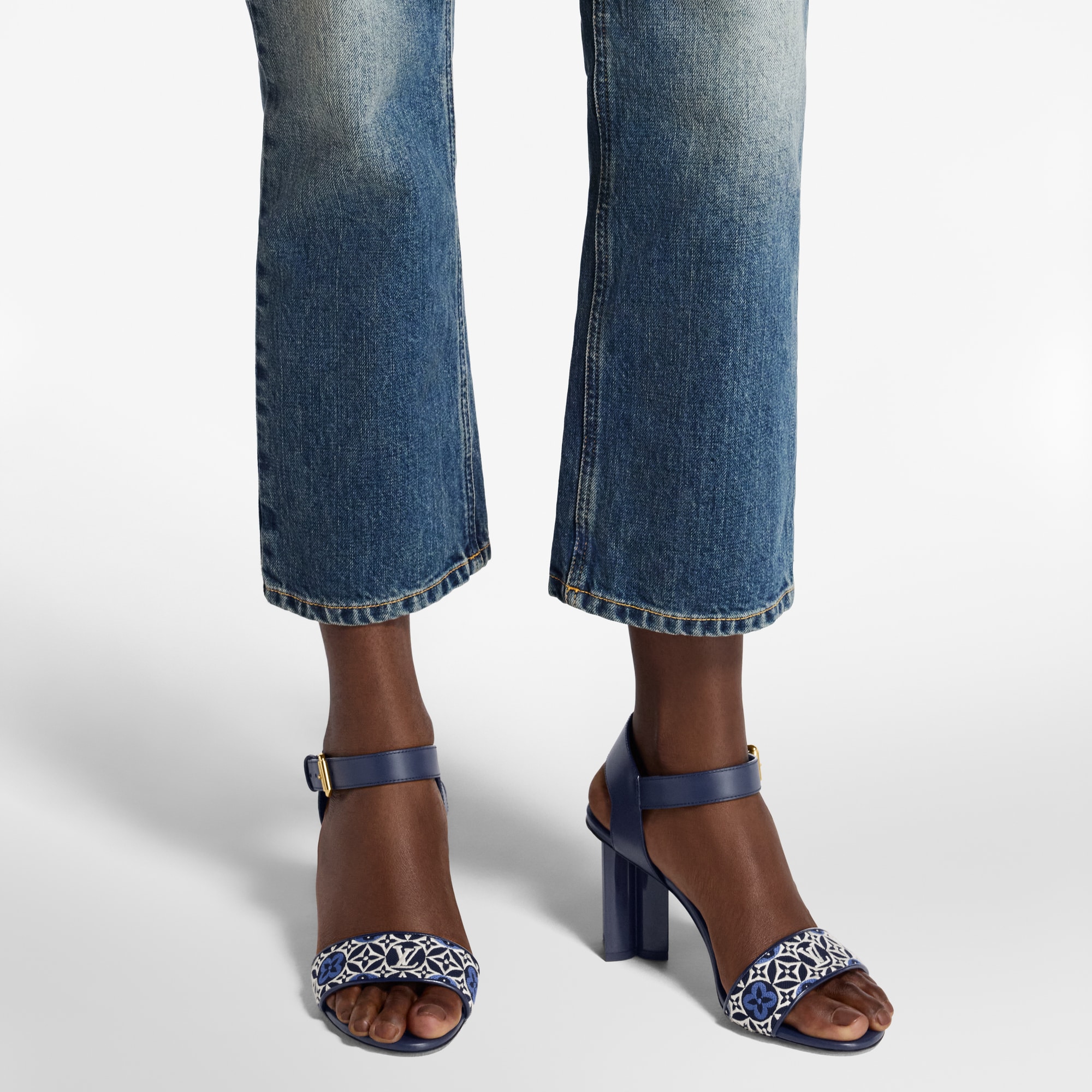  슈즈 샌들 실루엣 샌들 | 루이비통 공식 온라인 스토어® (크게 보기)