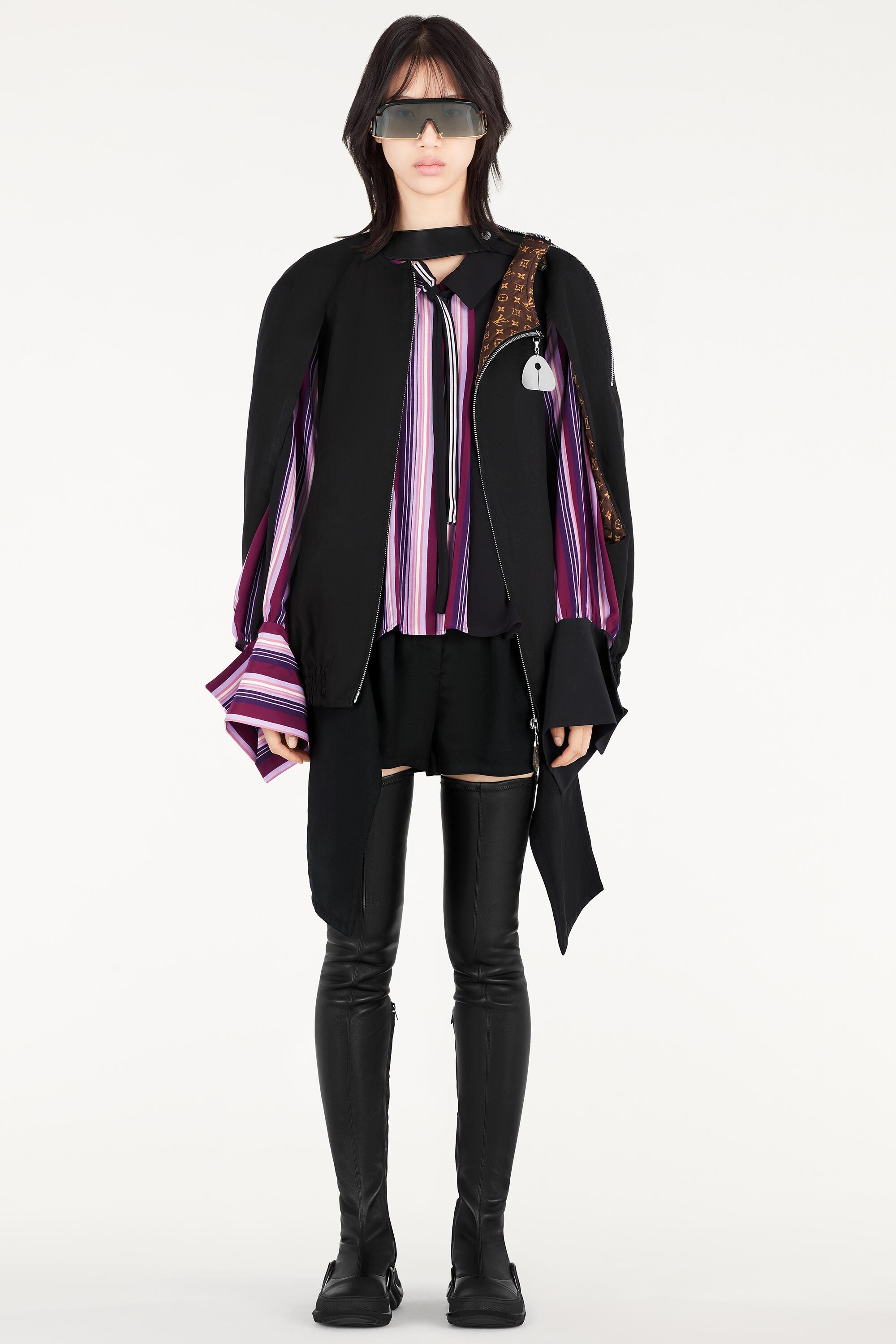  Discontinued Product Obs 2 슬리브리스 케이프 보머 재킷 | 루이비통 공식 온라인 스토어® (크게 보기)