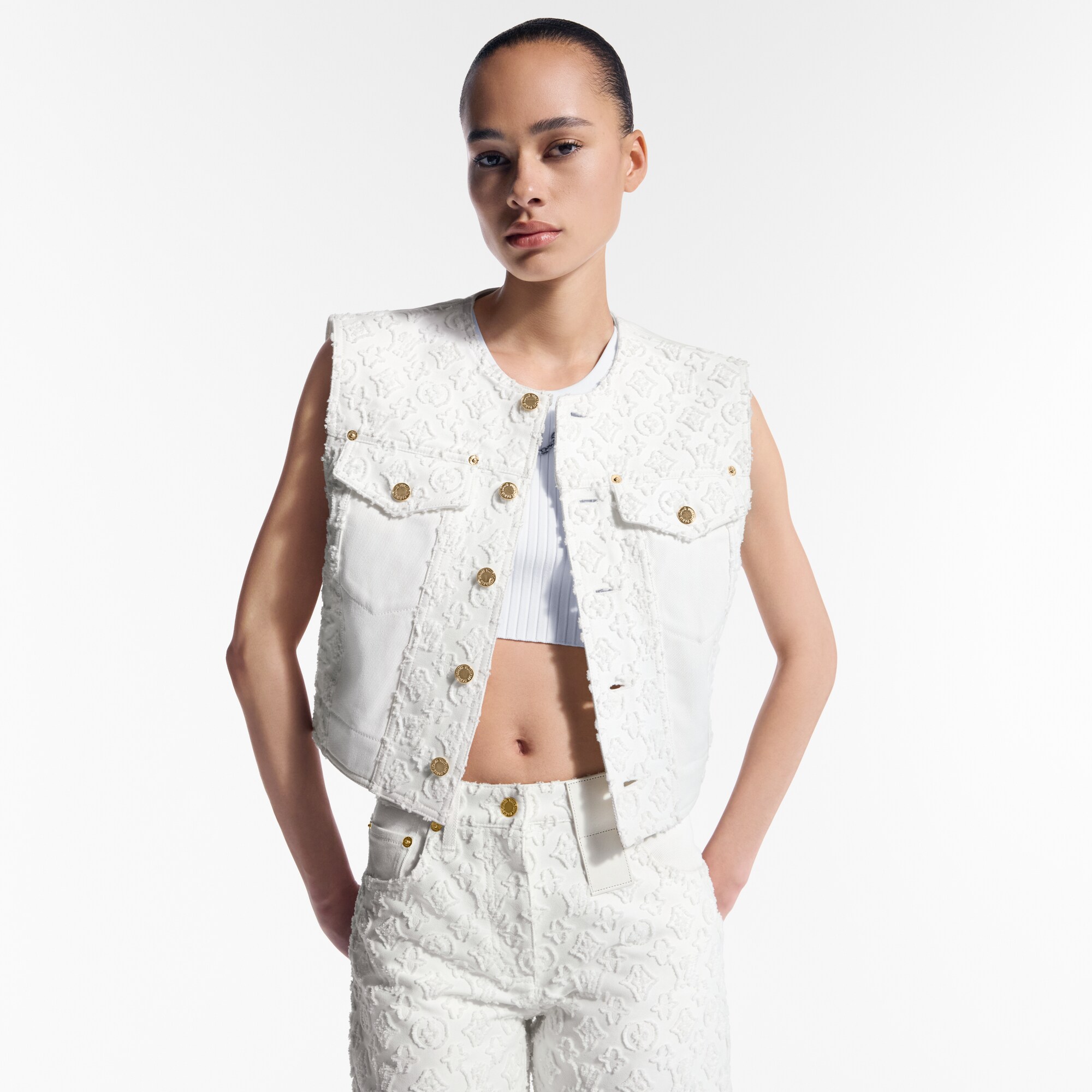  의류 코트 & 재킷 슬리브리스 모노그램 필 쿠페 데님 재킷 | 루이비통 공식 온라인 스토어® (크게 보기)