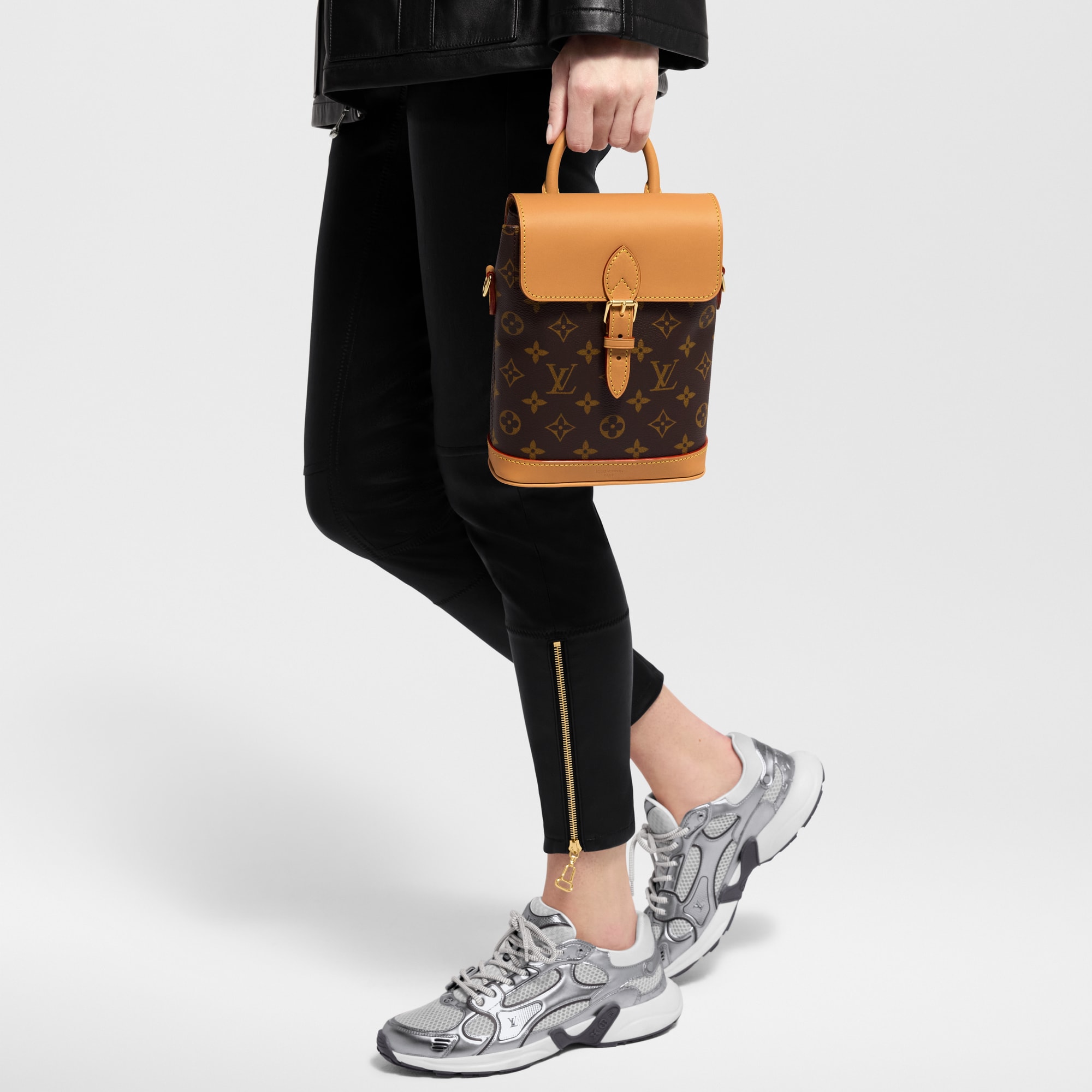 모노그램 핸드백 핸드백 전체 보기 소호 미니 | 루이비통 공식 온라인 스토어® (크게 보기)