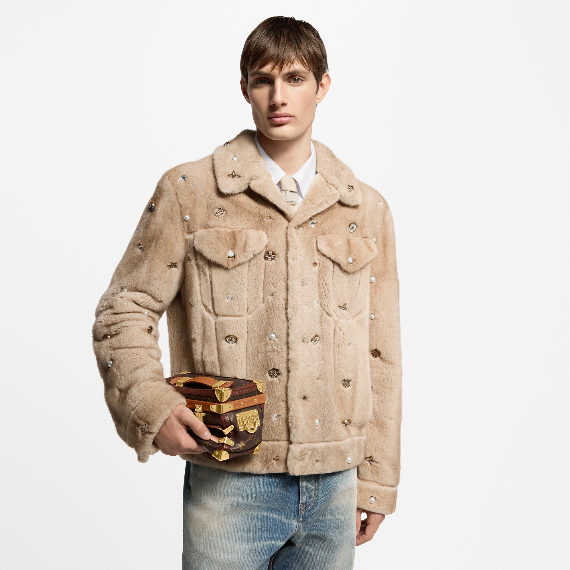 모노그램 가죽 여성 가방 신제품 스퀴즈 트렁크 | 루이비통 공식 온라인 스토어® (크게 보기)