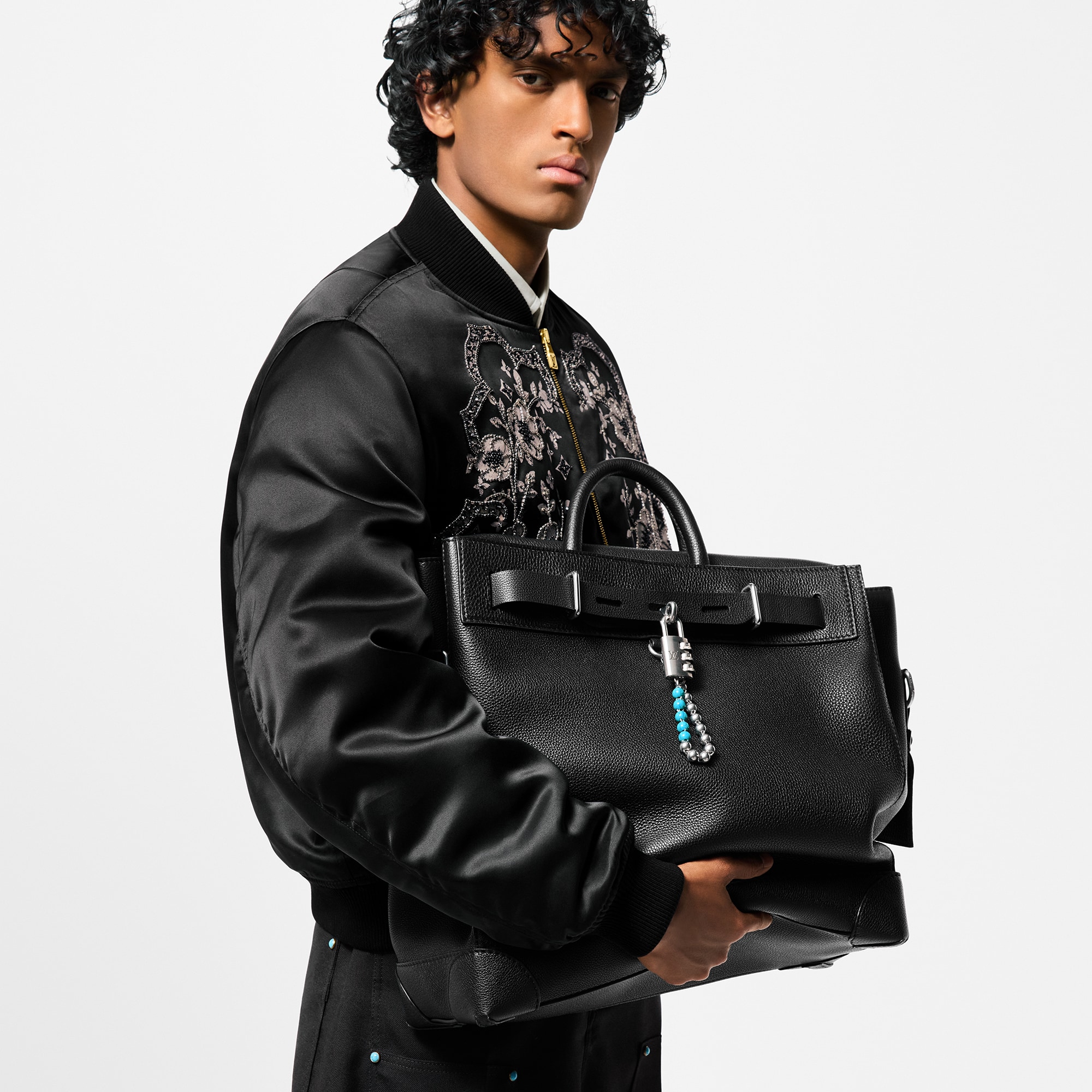 기타 가죽 가방 All Collections 스티머 40 | 루이비통 공식 온라인 스토어® (크게 보기)