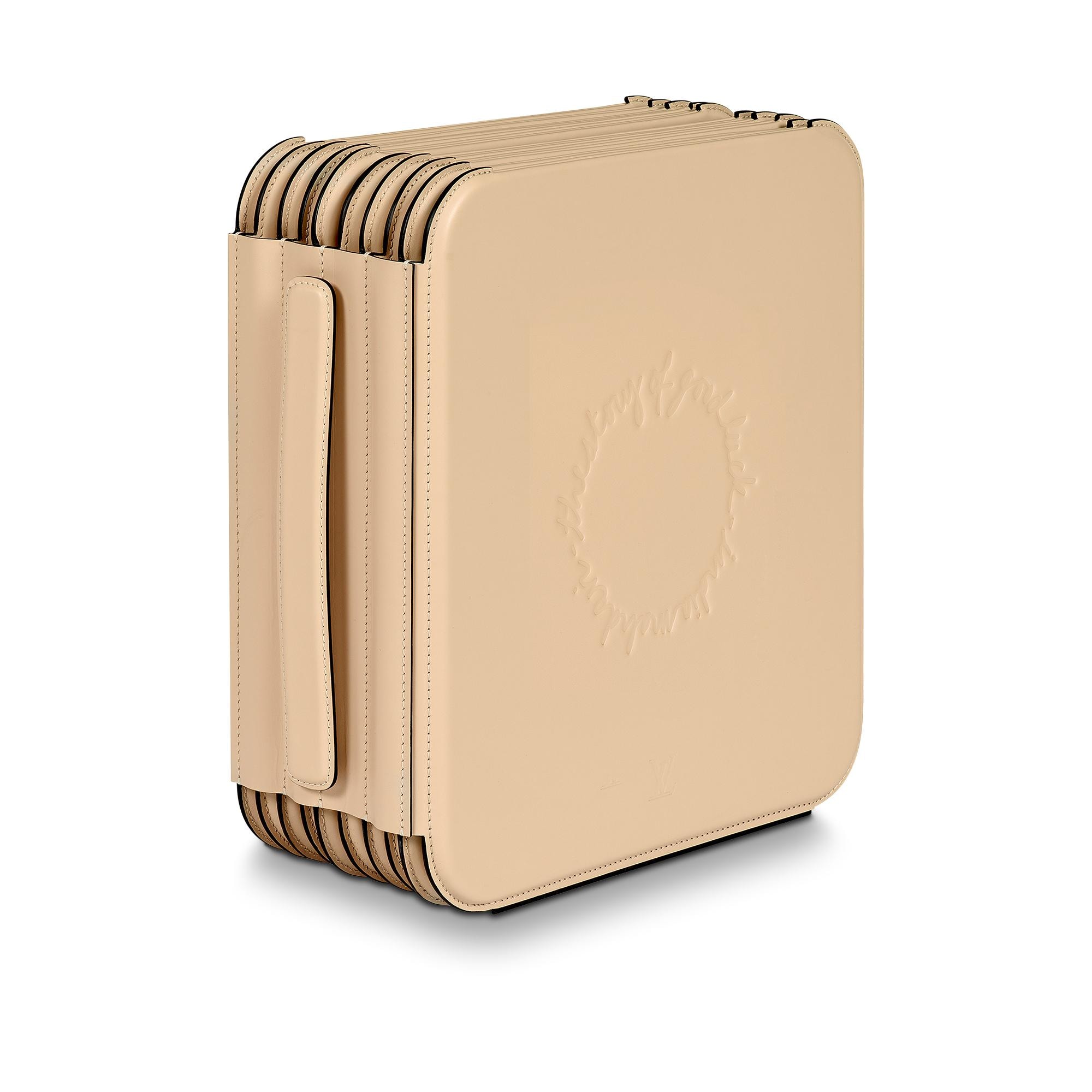  홈 & 아트 오브 다이닝 가구 탈리스만 테이블 GM - 인디아 마다비 | 루이비통 공식 온라인 스토어® (크게 보기)