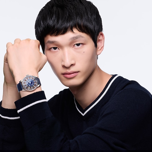 워치 전체 보기 } 땅부르 스핀 타임 (Spin Time) 에어, 오토매틱, 42.5mm, 화이트 골드 | 루이비통 공식 온라인 스토어® (크게 보기)