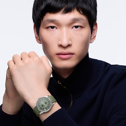워치 전체 보기 } 땅부르 스핀 타임 (Spin Time), 오토매틱, 39.5mm, 화이트 골드 | 루이비통 공식 온라인 스토어® (크게 보기)