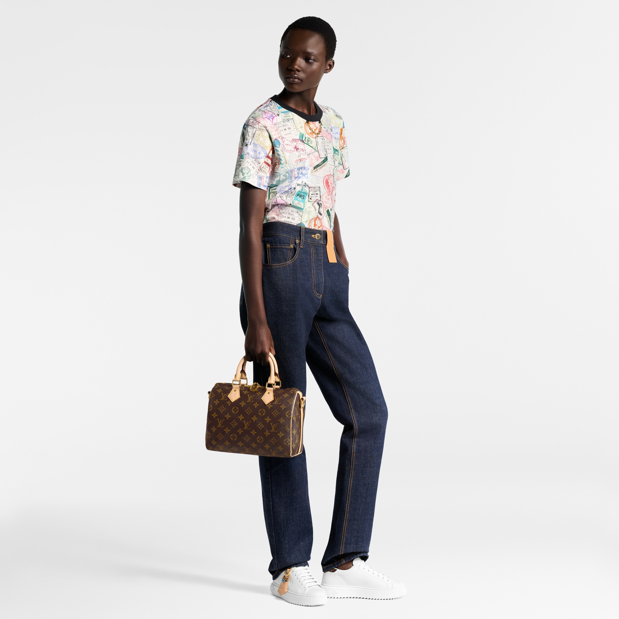  슈즈 스니커즈 타임 아웃 스니커즈 | 루이비통 공식 온라인 스토어® (크게 보기)