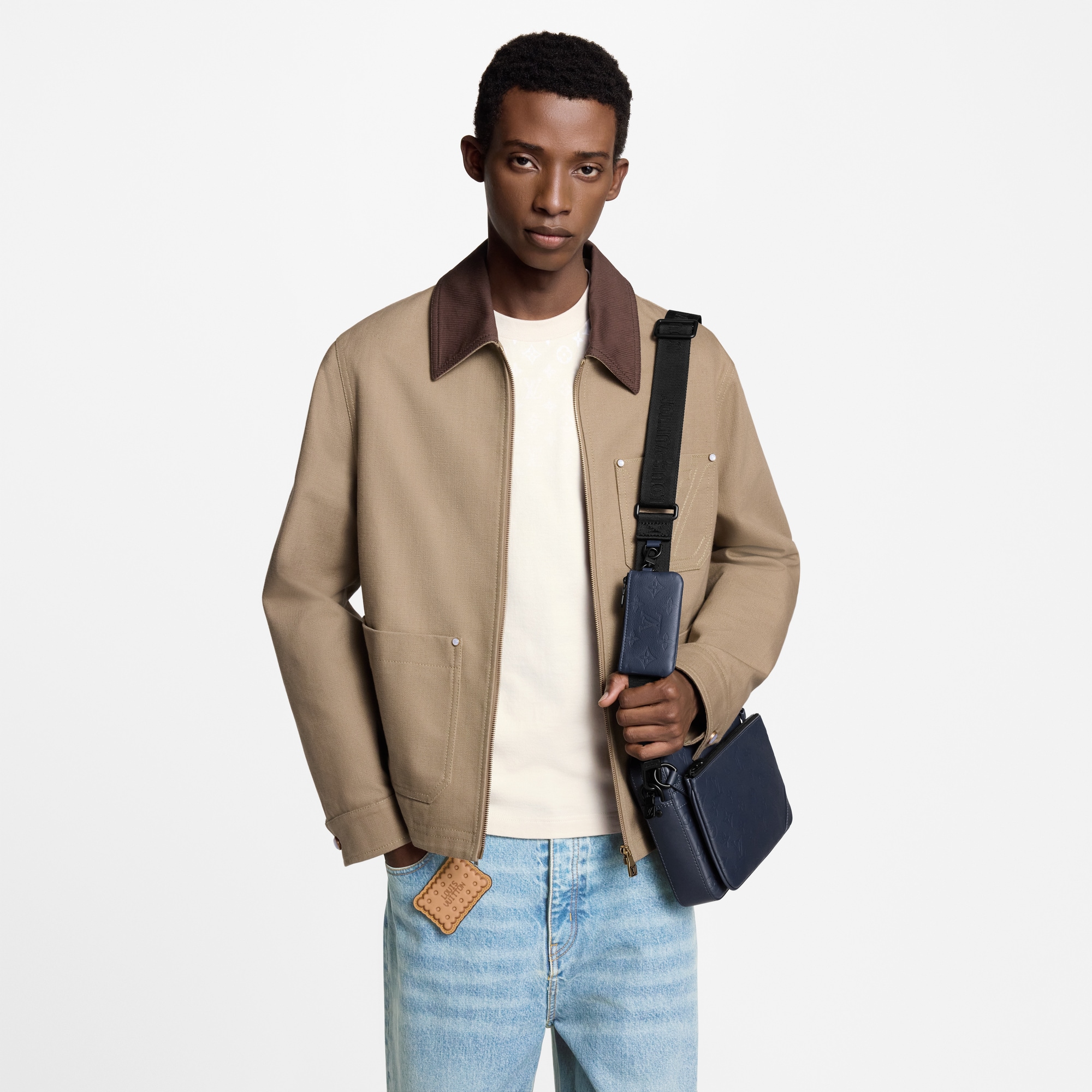 모노그램 섀도우 여성 가방 신제품 트리오 메신저 | 루이비통 공식 온라인 스토어® (크게 보기)