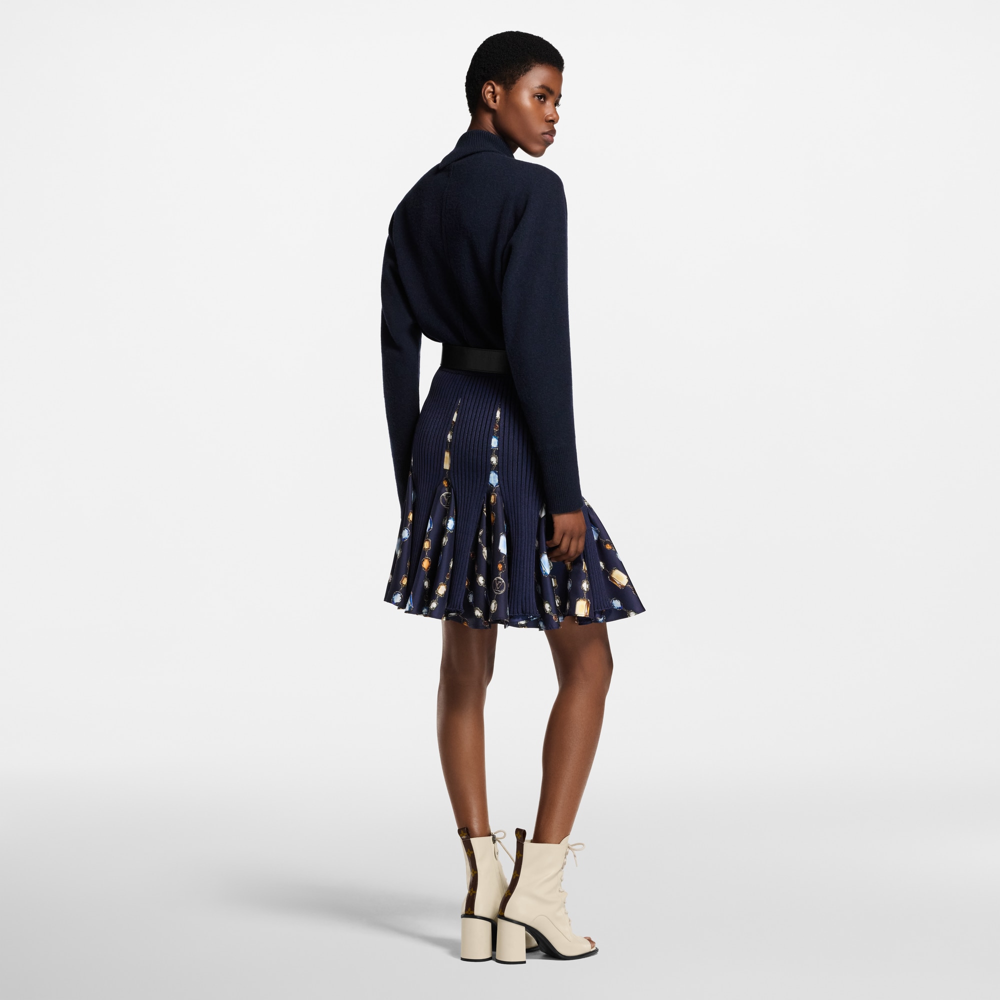  의류 니트웨어 트위스트 칼라 니트 풀오버 | 루이비통 공식 온라인 스토어® (크게 보기)