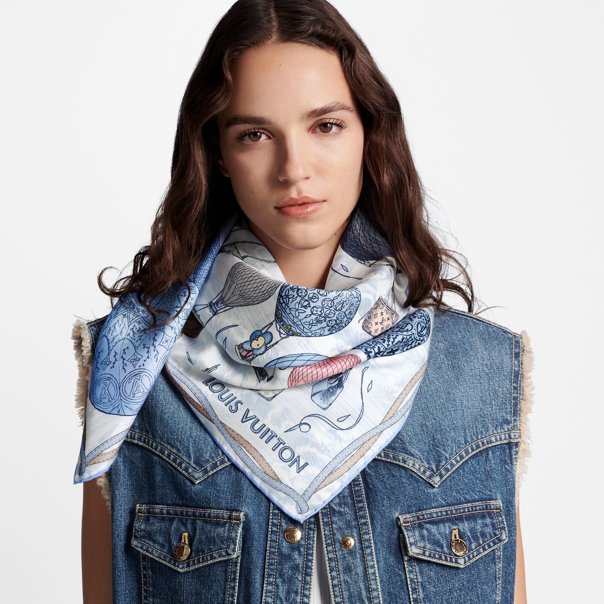 S00 액세서리 실크 스퀘어 & 방도 업 앤드 어웨이 스퀘어 90 | 루이비통 공식 온라인 스토어® (크게 보기)