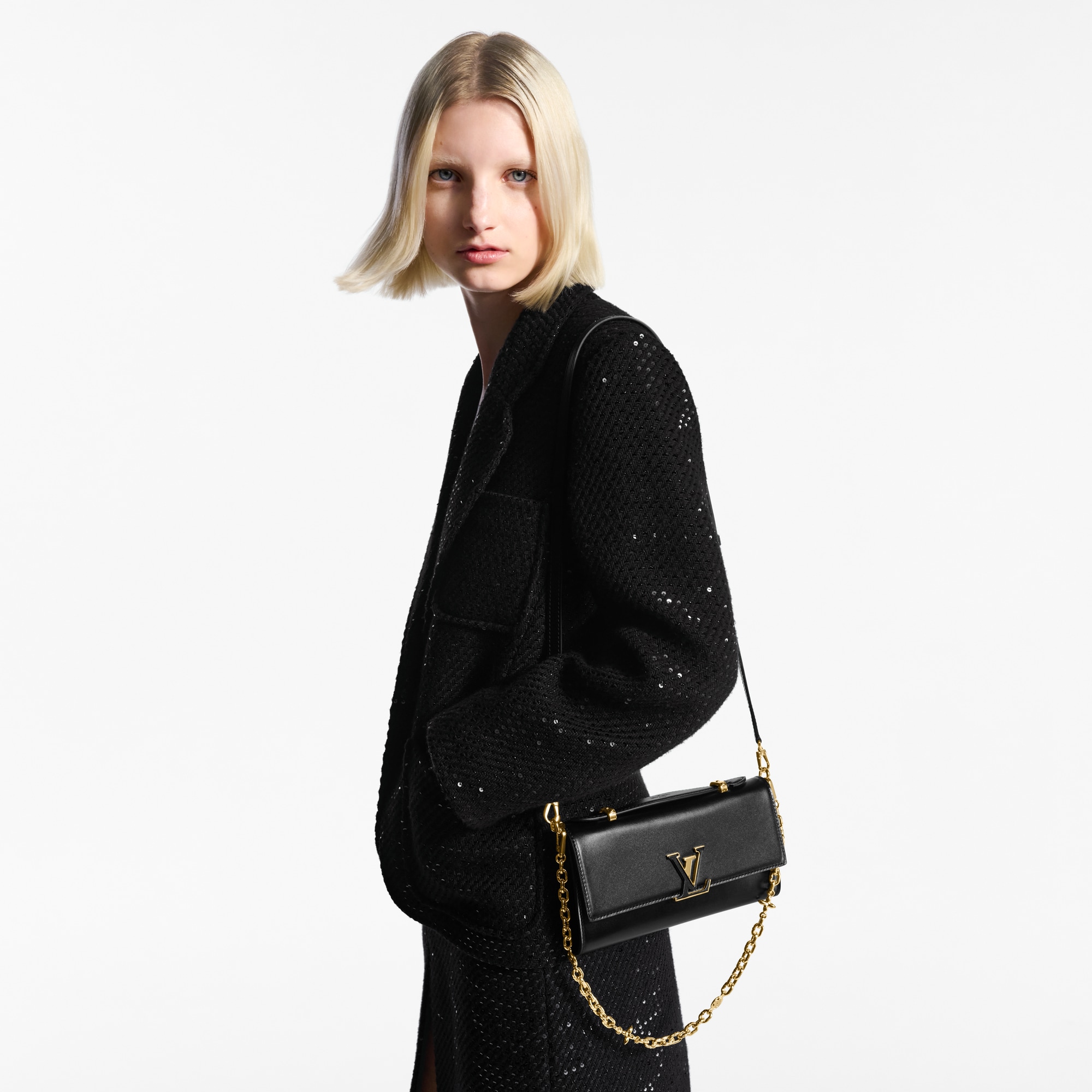 Capucines 여성 지갑 & 미니백 미니백 월릿 온 체인 카퓌신 | 루이비통 공식 온라인 스토어® (크게 보기)